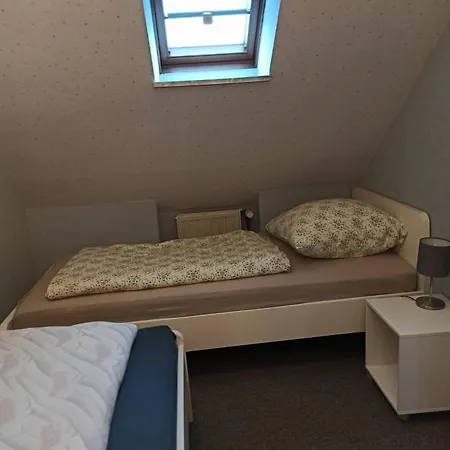 Der Amboss 아파트 쉴리그